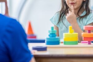 O brincar na psicanálise infantil: a linguagem da criança